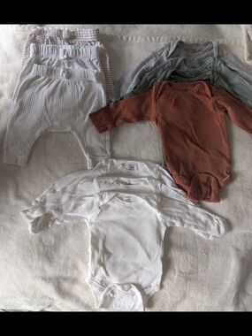 *LIGHT USE* Gerber Bundle Onesies And Pants